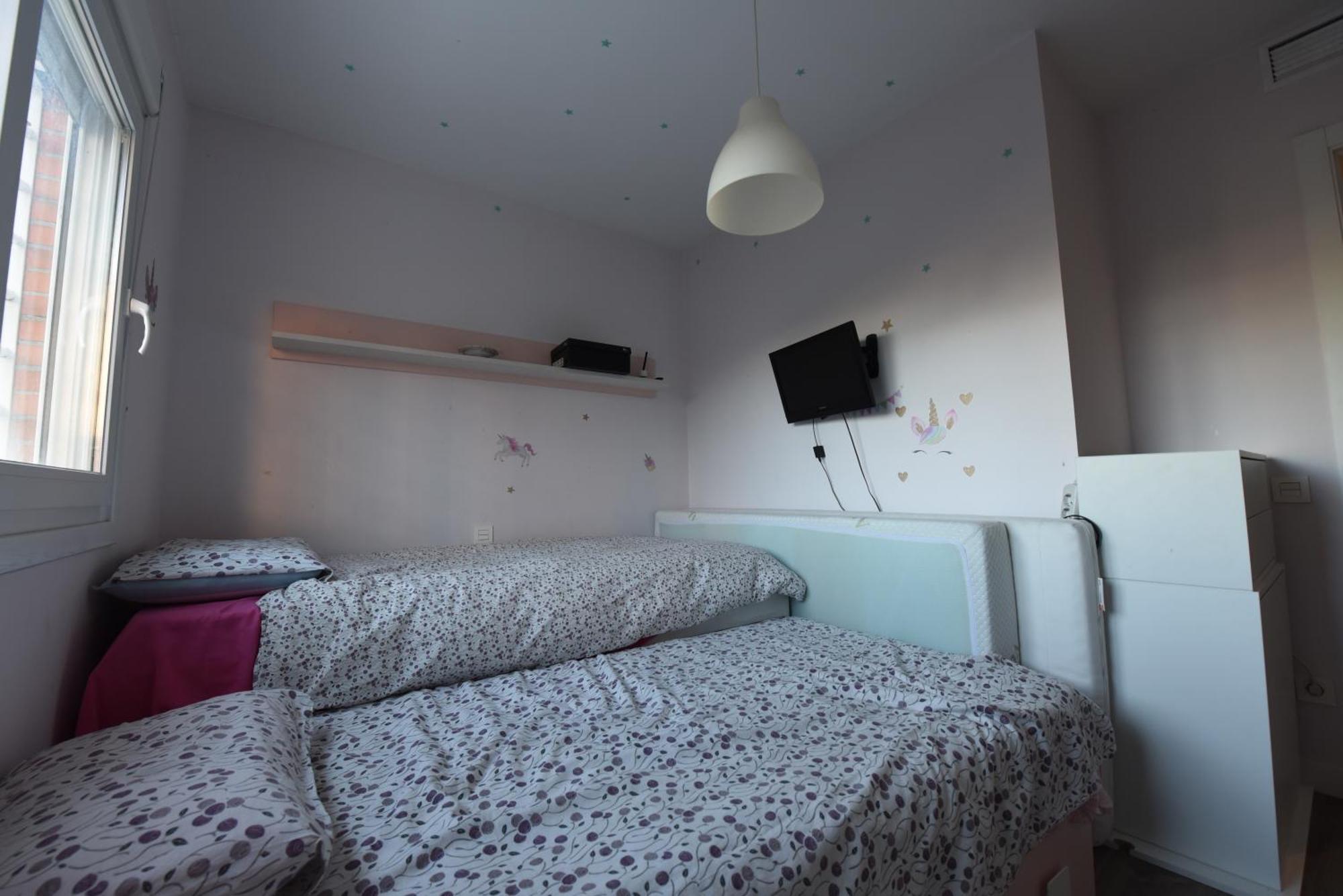 מדריד Habitaciones Privadas En Mi Acogedor Chalet - Private Rooms מראה חיצוני תמונה