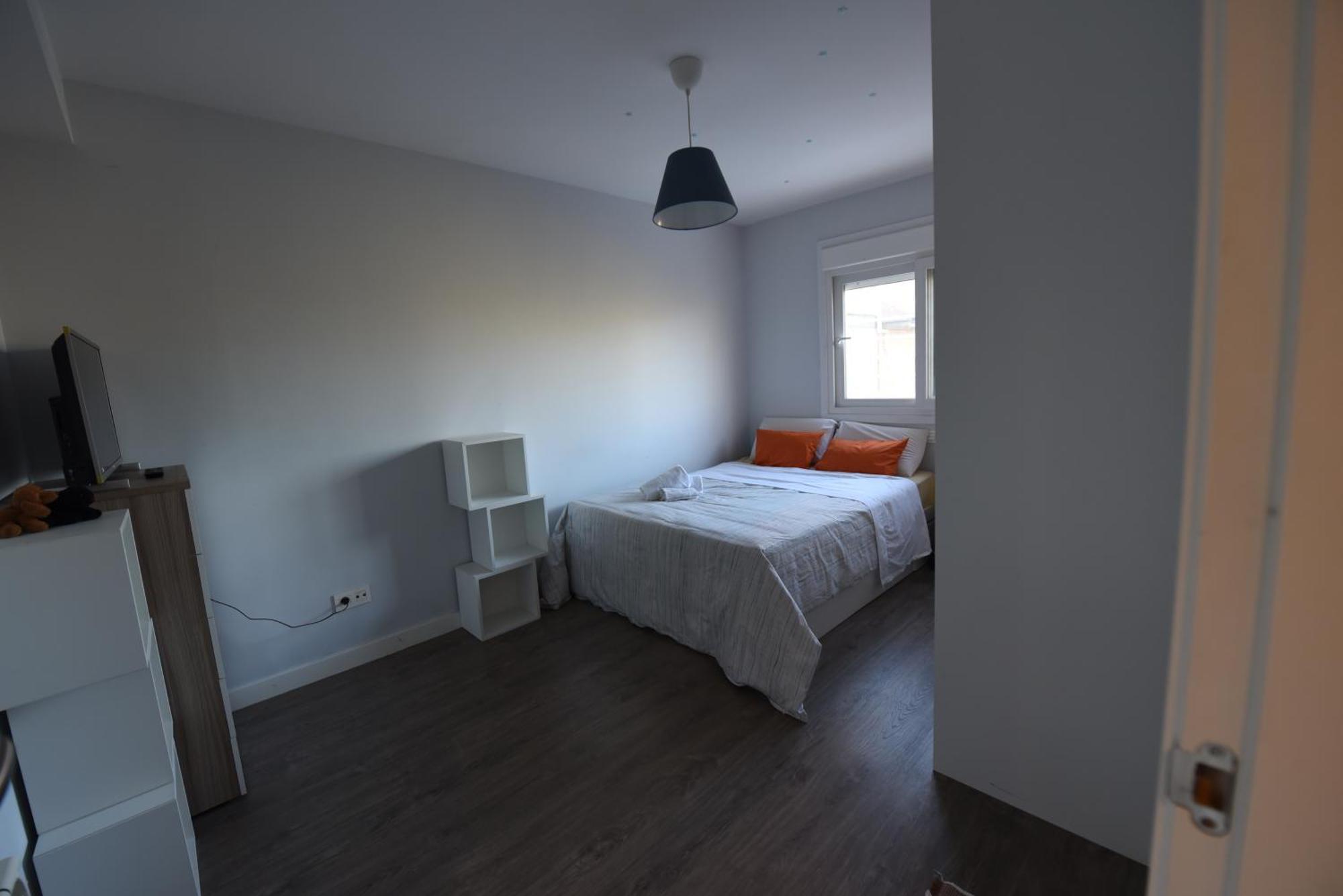 מדריד Habitaciones Privadas En Mi Acogedor Chalet - Private Rooms מראה חיצוני תמונה